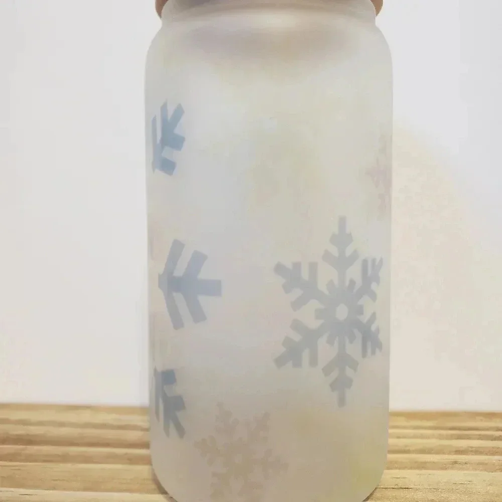 Season‎ to be freezin frosted glass cup includes lid and plastic straw